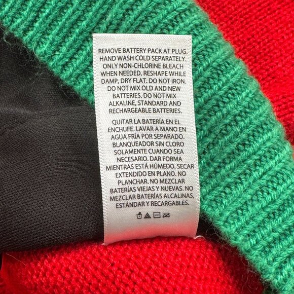 Festive Cow Holiday Christmas Sweater Size 2XL Red Blue Ugly Xmas Knit Pullover - Picture 15 of 15